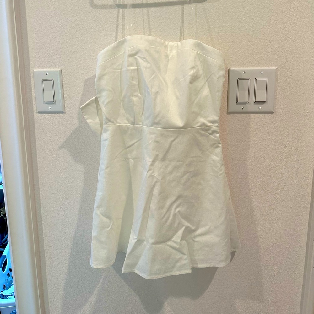 Impeccable Pig White Strapless Bow Dress